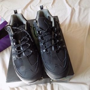 NIB men Hytest black steel toe shoe size 11.5